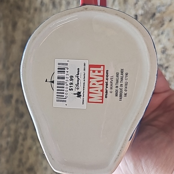 Marcel Captain America mug - Picture 7 of 7
